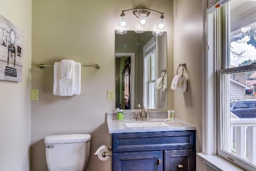 Upcountry Inn - image 6