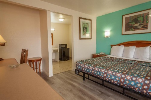 Vagabond Inn Hemet - image 6