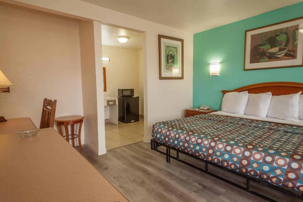 Vagabond Inn Hemet - image 6