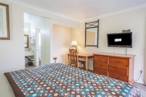 Vagabond Inn Hemet - image 7