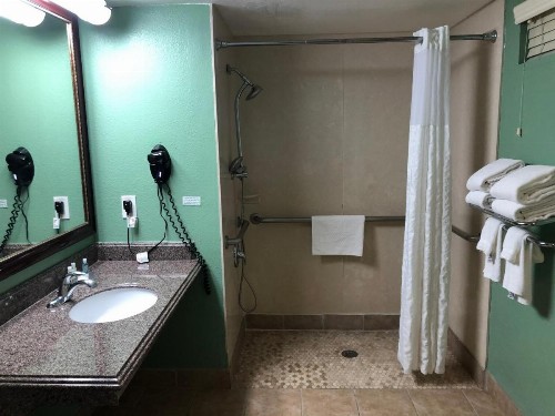Quality Inn Hemet - San Jacinto - image 18