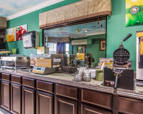 Quality Inn Hemet - San Jacinto - image 8