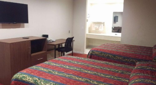Days Inn by Wyndham Hemet - image 14