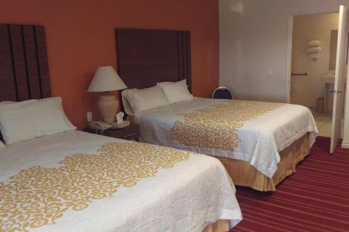 Days Inn by Wyndham Hemet - image 35