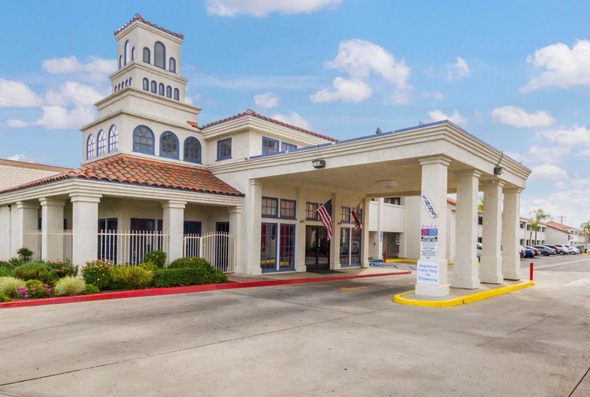 Motel 6 Hemet - main image