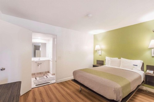 Motel 6 Hemet - image 13