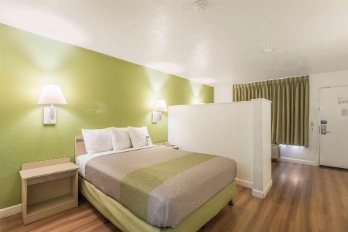 Motel 6 Hemet - image 30