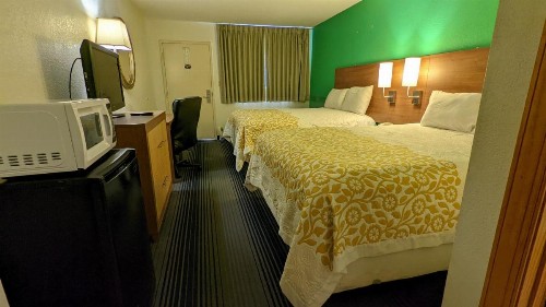 Budget Host Inn Henderson - image 15