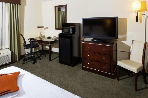 Hampton Inn & Suites Las Vegas South - image 13