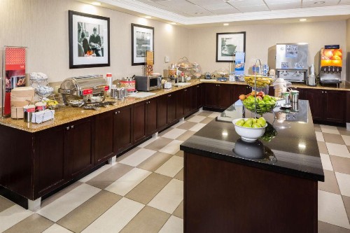 Hampton Inn & Suites Las Vegas South - image 15