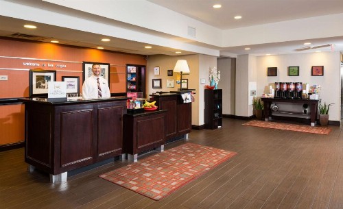 Hampton Inn & Suites Las Vegas South - image 6