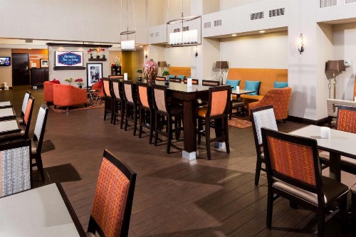 Hampton Inn & Suites Las Vegas South - image 7
