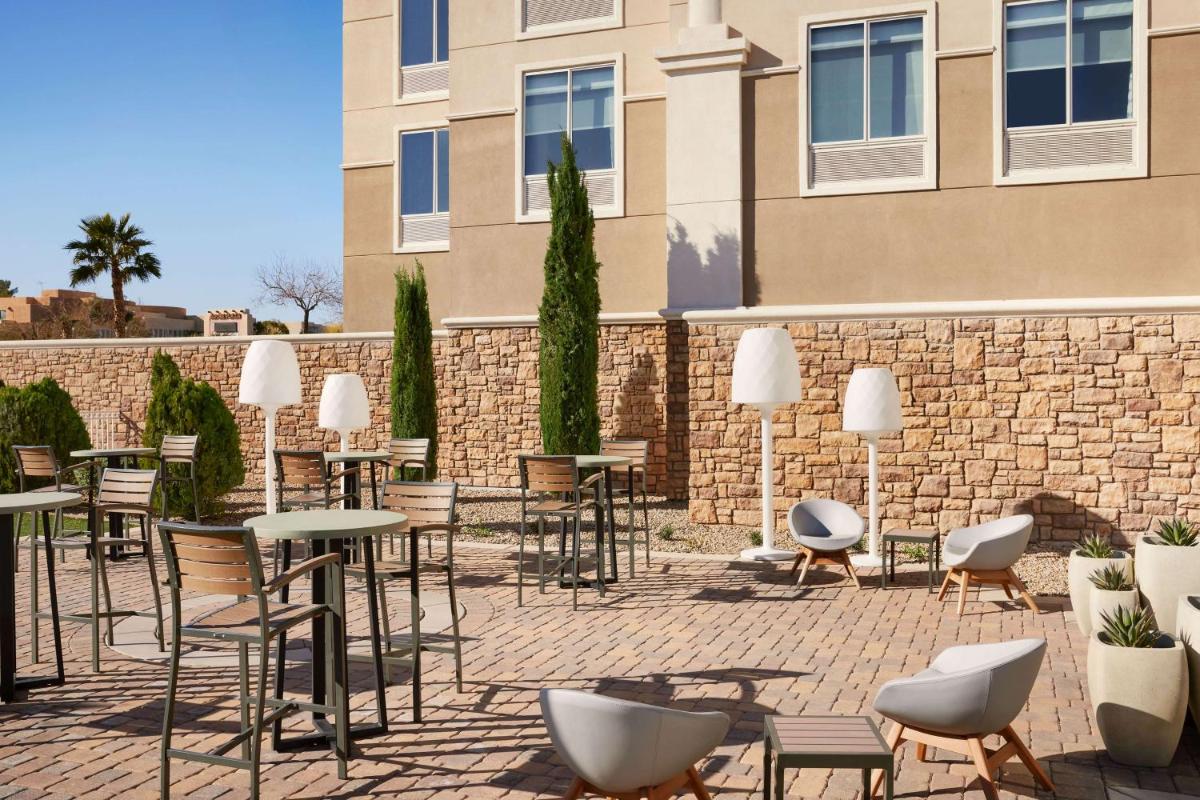 Hilton Garden Inn Las Vegas/Henderson - image 4