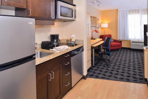TownePlace Suites by Marriott Las Vegas Henderson - image 10