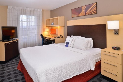 TownePlace Suites by Marriott Las Vegas Henderson - image 12