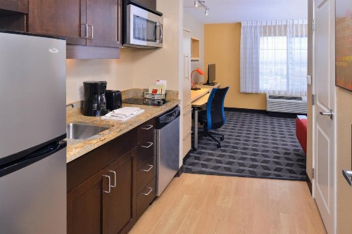 TownePlace Suites by Marriott Las Vegas Henderson - image 17