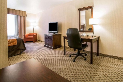 Comfort Inn & Suites Henderson - Las Vegas - image 21