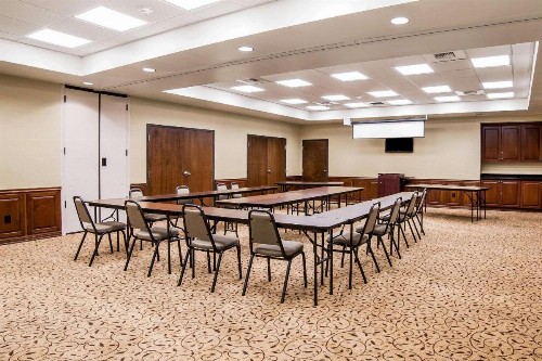 Comfort Inn & Suites Henderson - Las Vegas - image 36