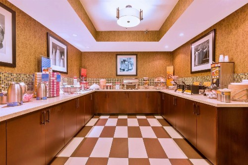 Hampton Inn Hendersonville - image 25