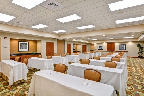 Hampton Inn Hendersonville - image 27