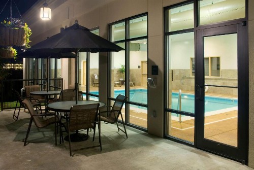 Hampton Inn Hendersonville - image 39