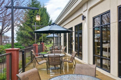 Hampton Inn Hendersonville - image 41
