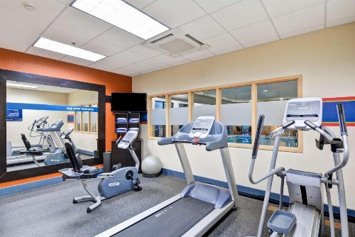 Hampton Inn Hendersonville - image 42