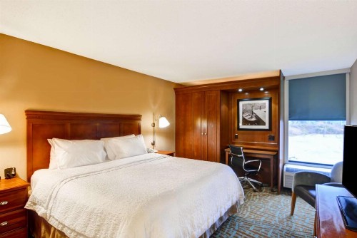 Hampton Inn Hendersonville - image 5