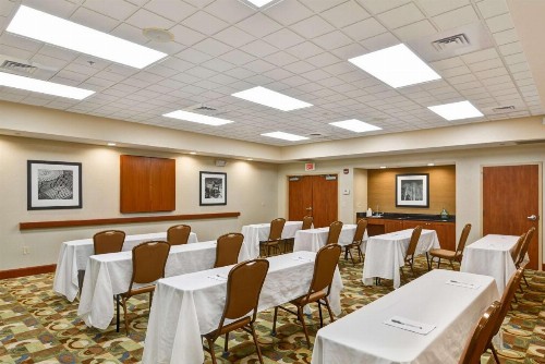 Hampton Inn Hendersonville - image 7