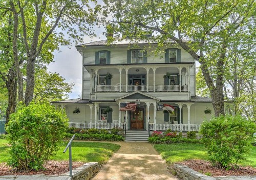 1898 Waverly Inn - image 28