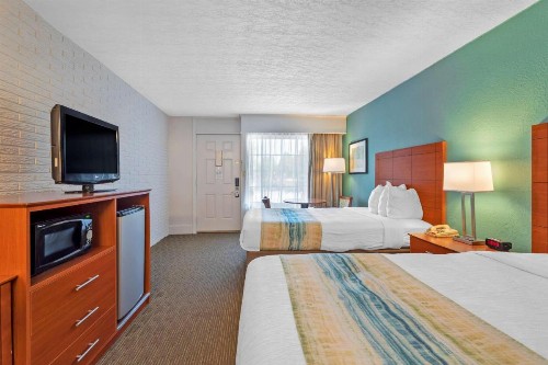 Best Western Hendersonville Inn - image 18