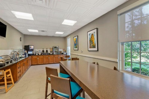 Best Western Hendersonville Inn - image 25