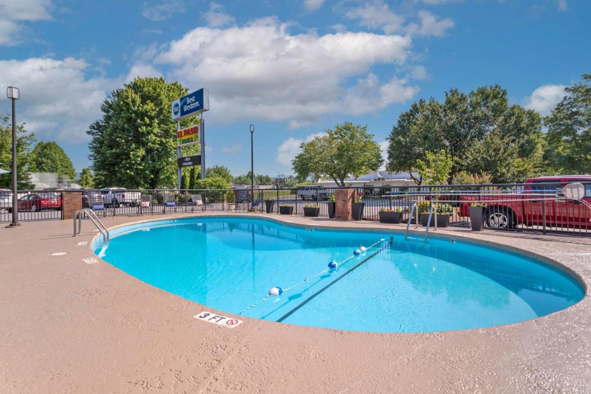 Best Western Hendersonville Inn - image 5