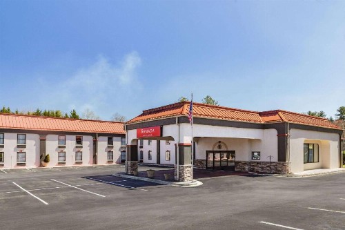Ramada by Wyndham Hendersonville - image 19