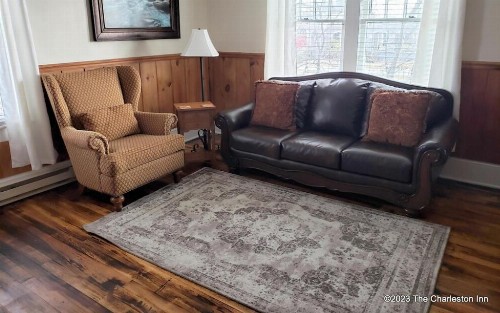 The Charleston Inn - image 11