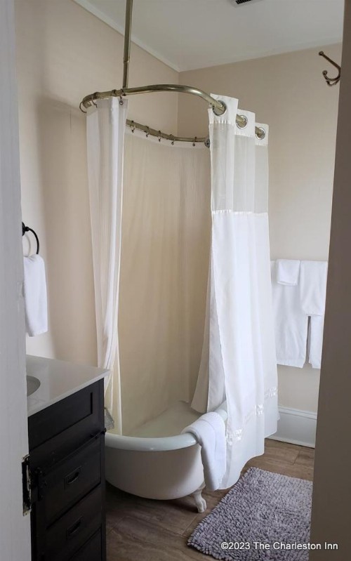 The Charleston Inn - image 13