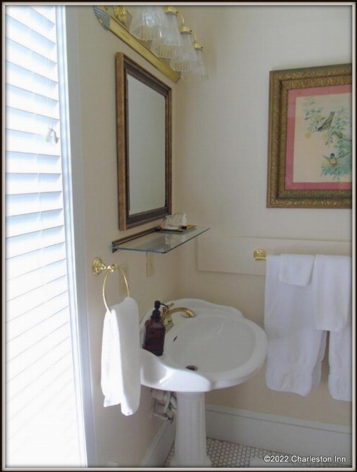 The Charleston Inn - image 21