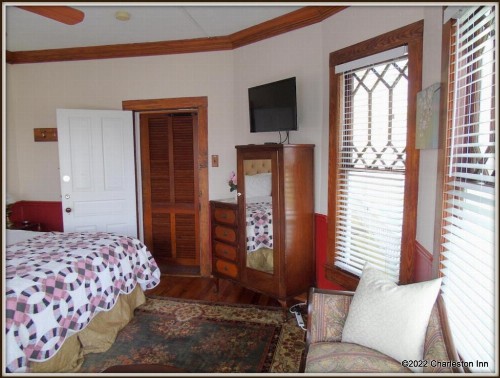 The Charleston Inn - image 22