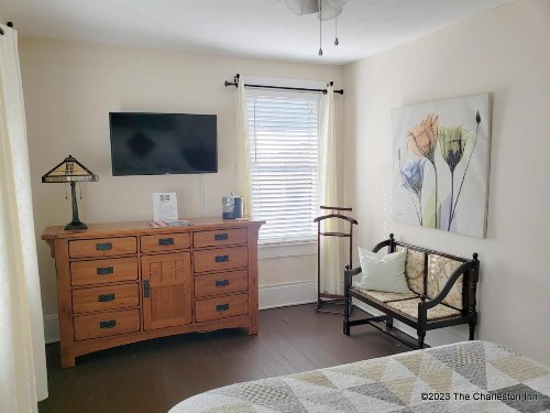 The Charleston Inn - image 26