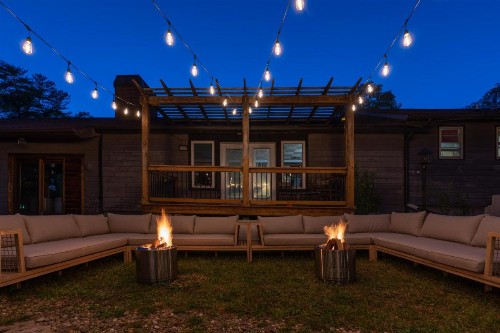 CedarWood Inn - image 12