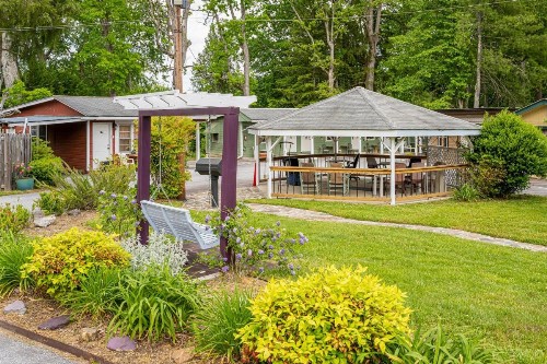 CedarWood Inn - image 23