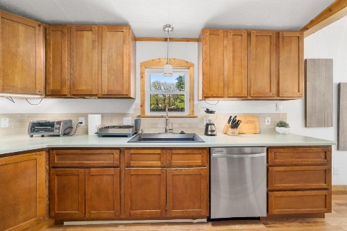 CedarWood Inn - image 38