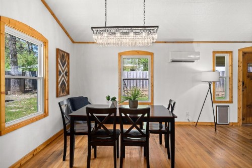 CedarWood Inn - image 44
