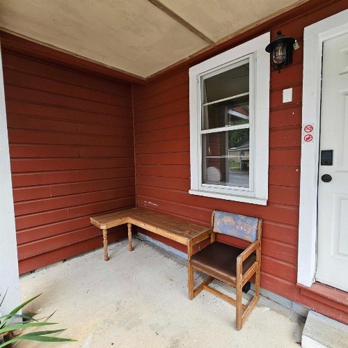 CedarWood Inn - image 9
