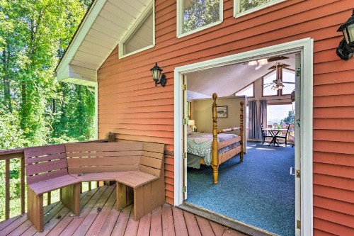 Cantrell Cottage Cozy Getaway with Smoky Mtn Views - image 8