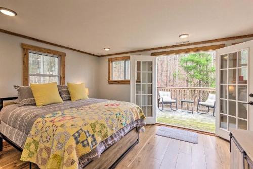 Hendersonville Cabin with Hot Tub and Fire Pit! - image 9