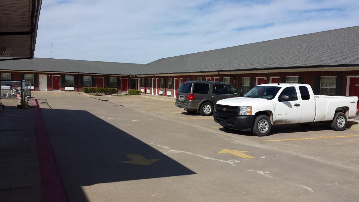 Green Country Inn - image 7