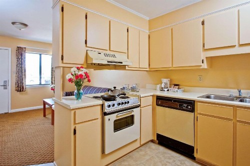Rodeway Inn - image 4