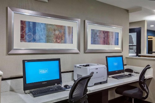 Hampton Inn & Suites Hermosa Beach - image 17