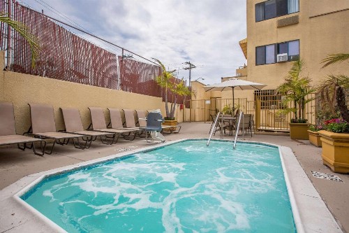Quality Inn & Suites Hermosa Beach - image 27